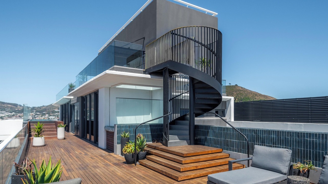 Photo of Patio Balcony in Cape Town City Centre