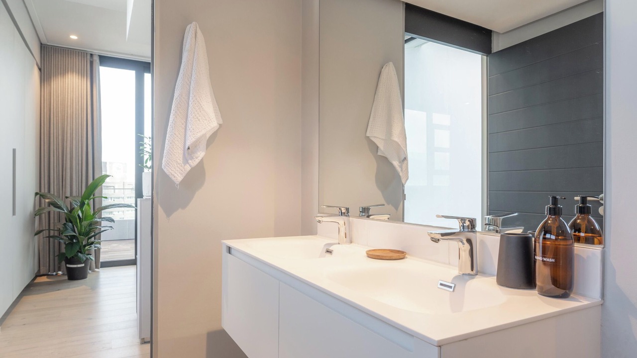 Photo of Bathroom in Cape Town City Centre