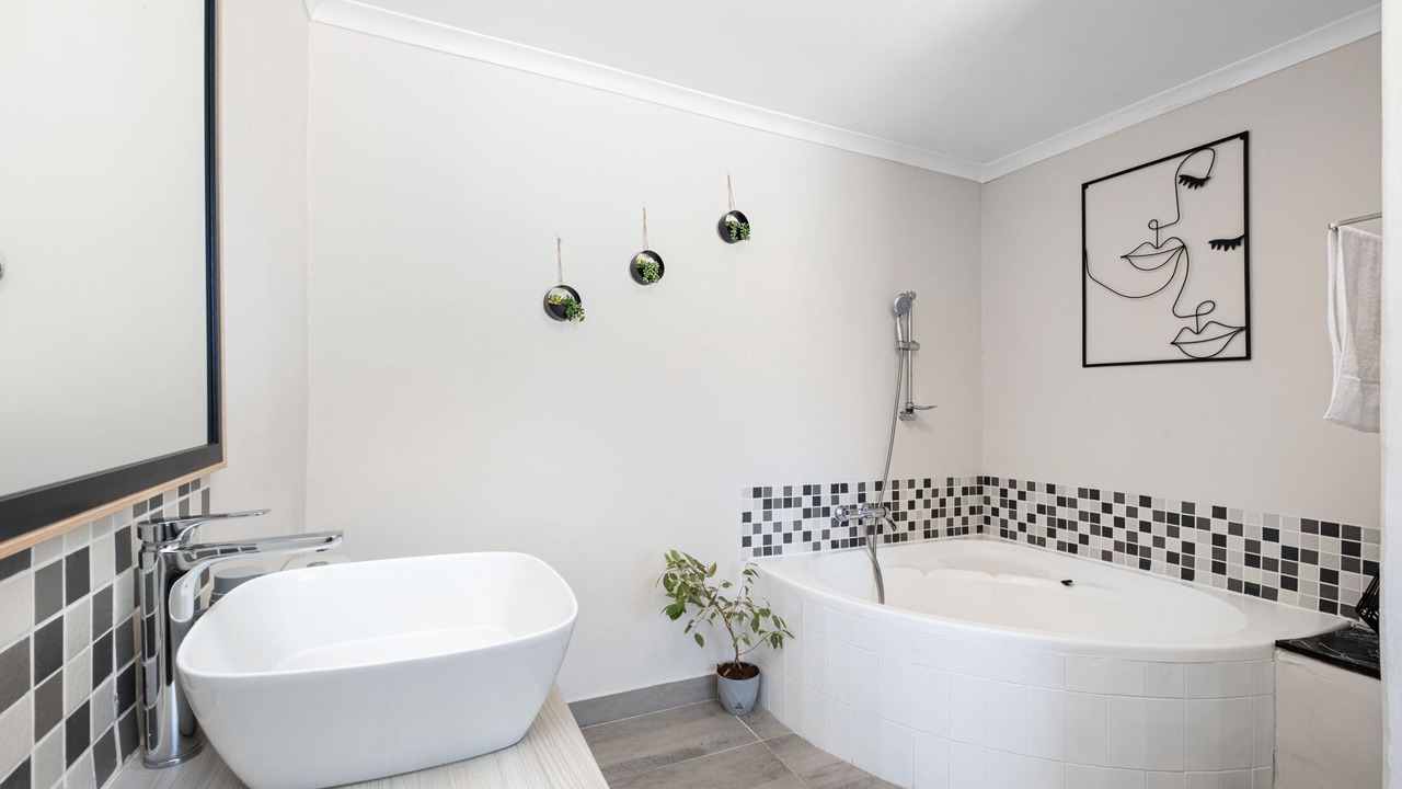 Photo of Bathroom in Marina da Gama