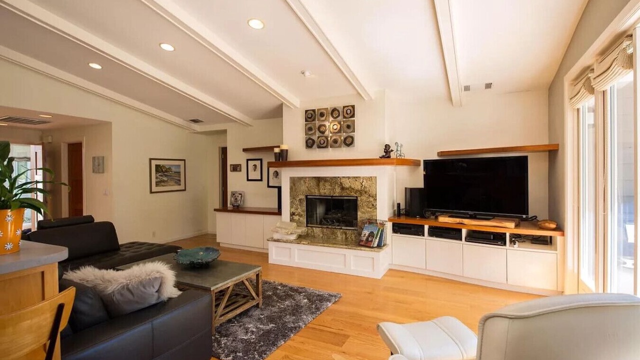 Photo of Livingroom in St. Helena