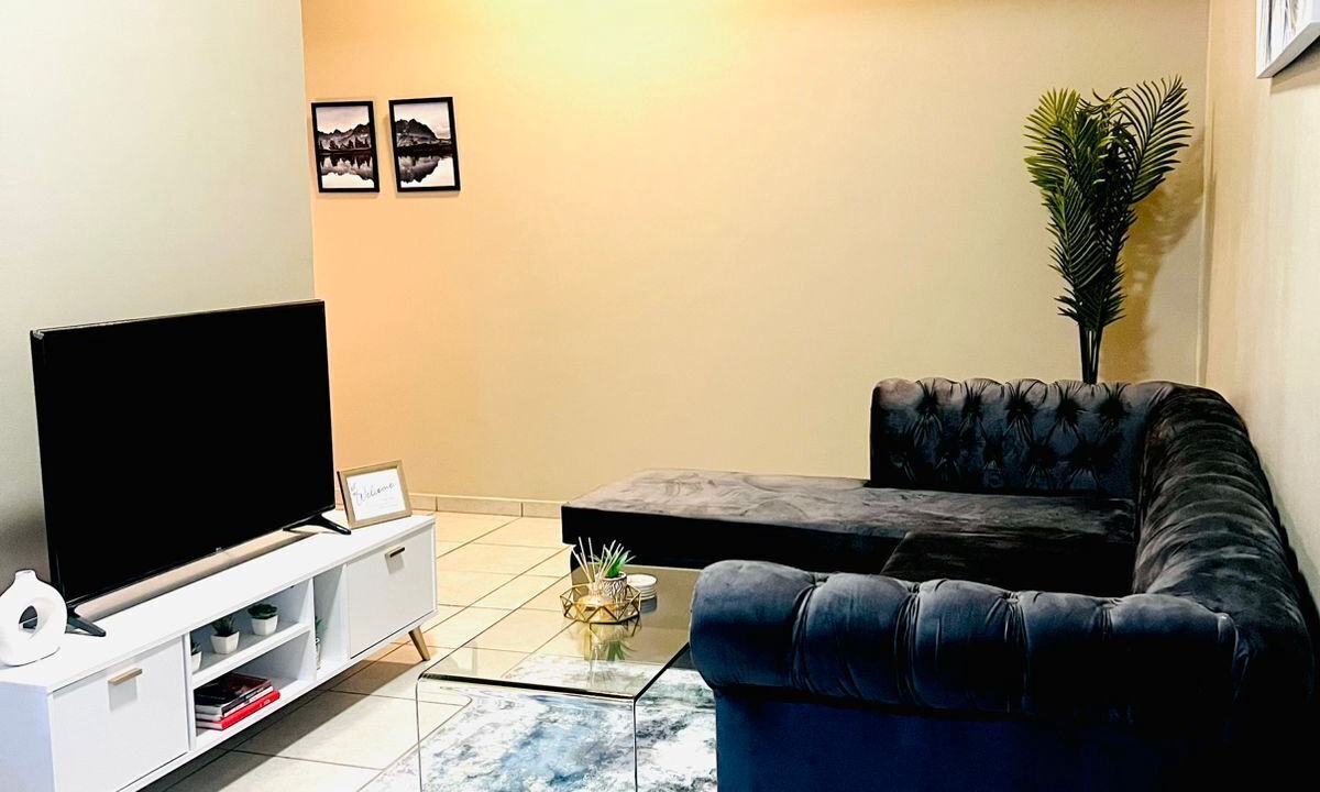 Photo of Livingroom in Greater Johannesburg Metropolitan Area