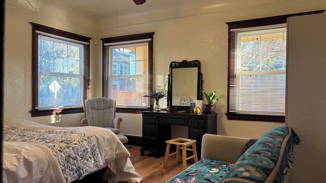 Photo of Bedroom in Ralph Bunche
