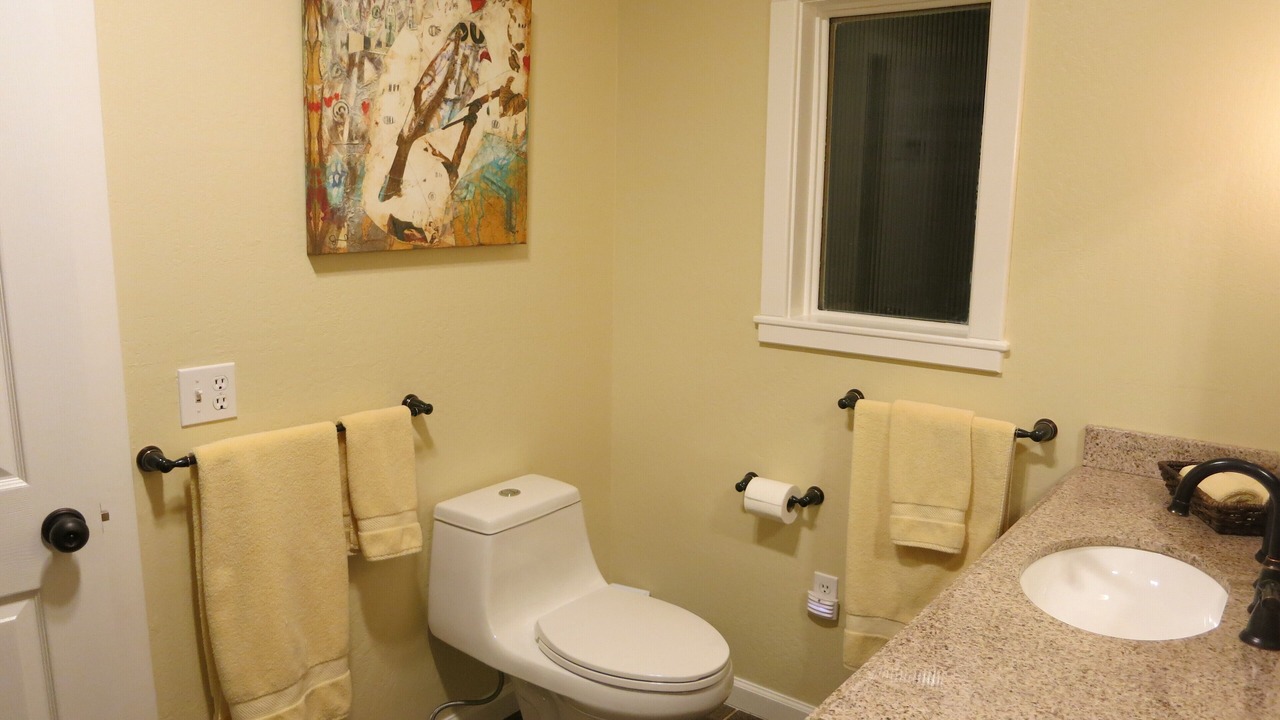 Photo of Bathroom in Freestone