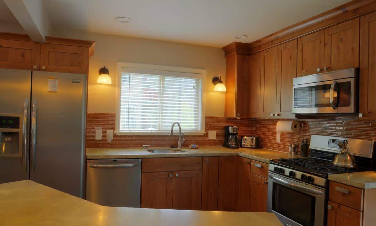 Photo of Kitchen in Tahoe Island