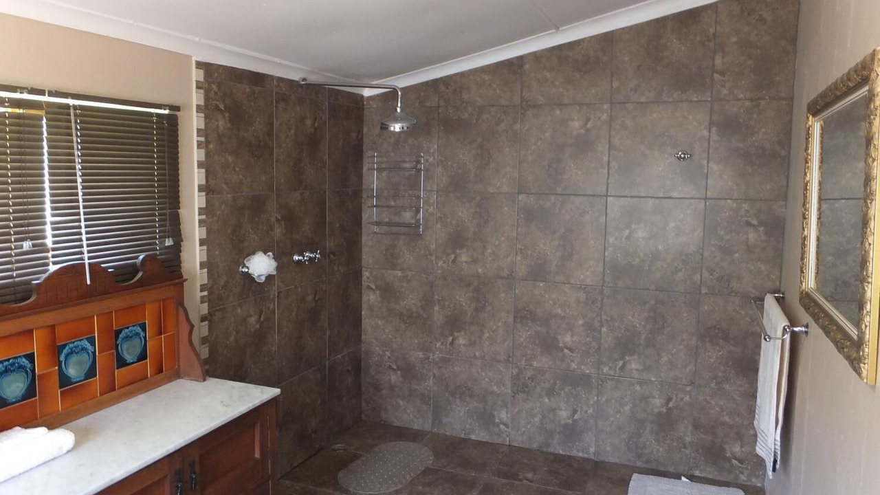 Photo of Bathroom in Barrydale