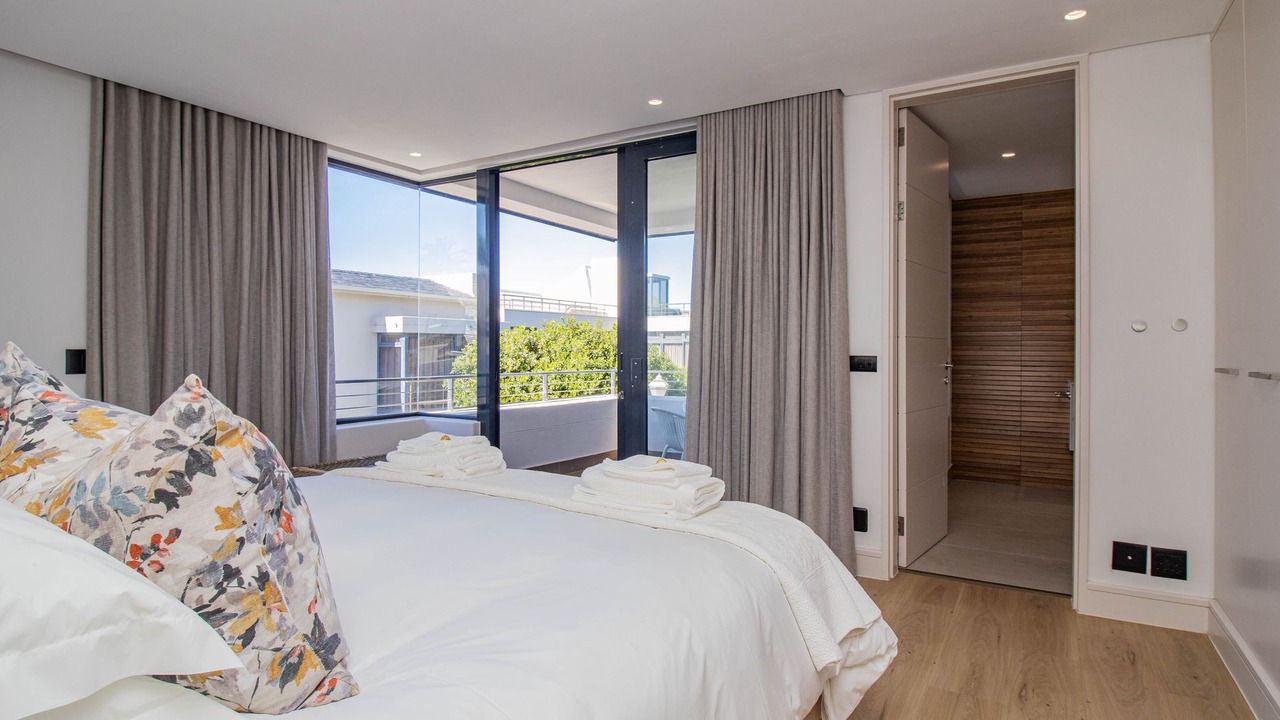 Photo of Bedroom in Hermanus City-Centre