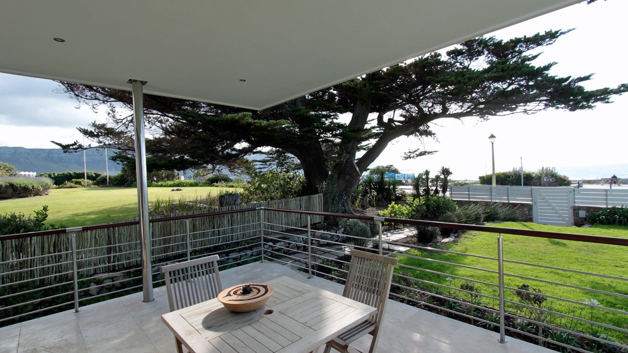 Photo of Patio Balcony in Hermanus City-Centre