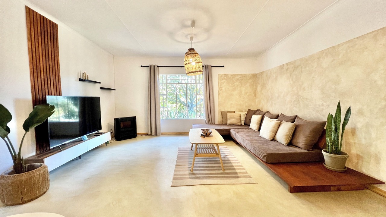 Photo of Livingroom in Nelspruit