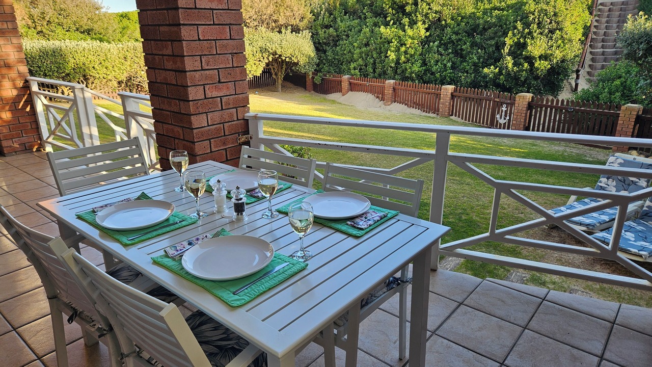 Photo of Patio Balcony in Myoli Beach