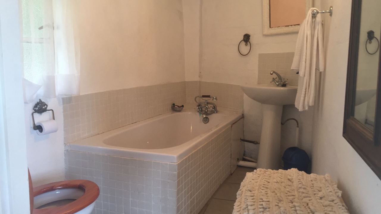 Photo of Bathroom in Balgowan