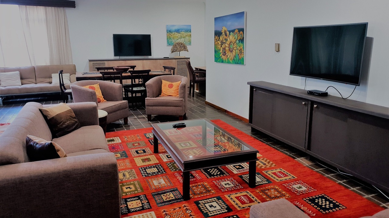 Photo of Livingroom in Greater Johannesburg Metropolitan Area