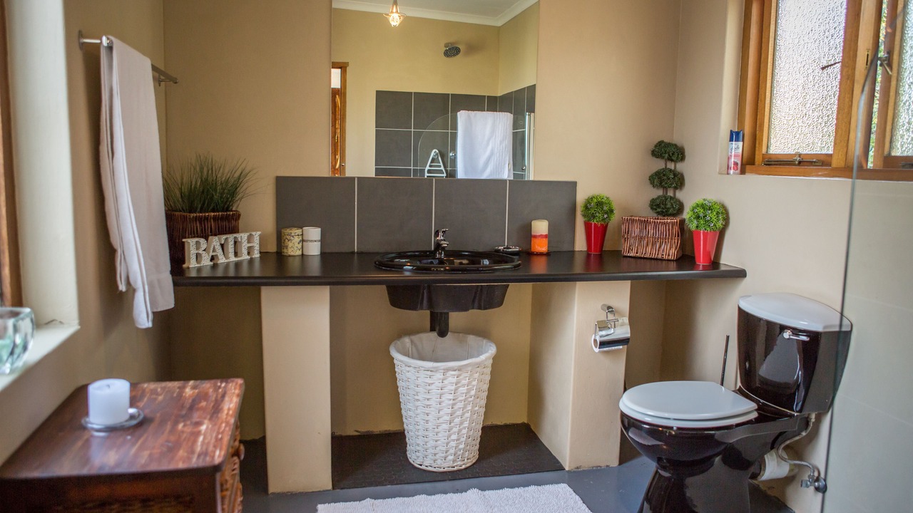 Photo of Bathroom in Greater Johannesburg Metropolitan Area