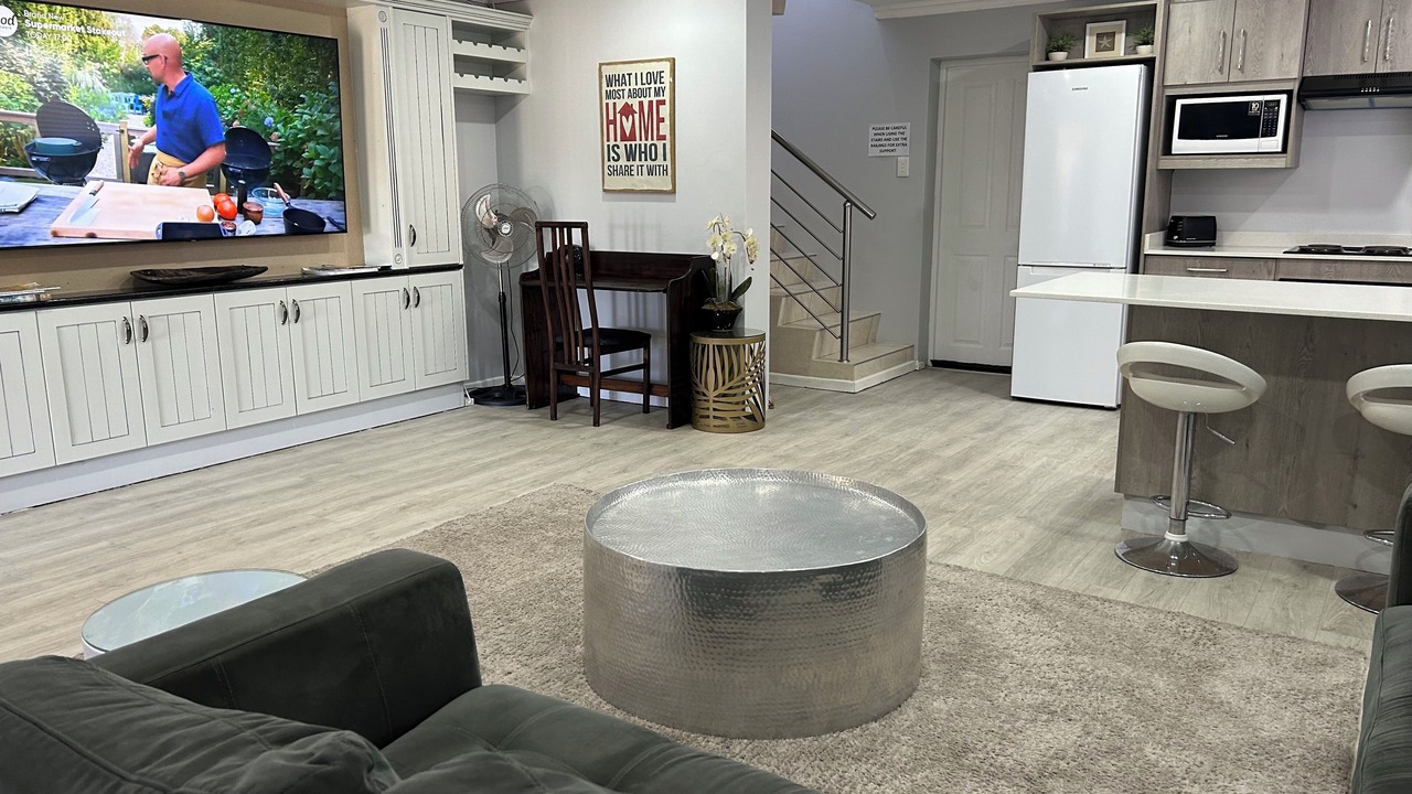 Photo of Livingroom in Berea