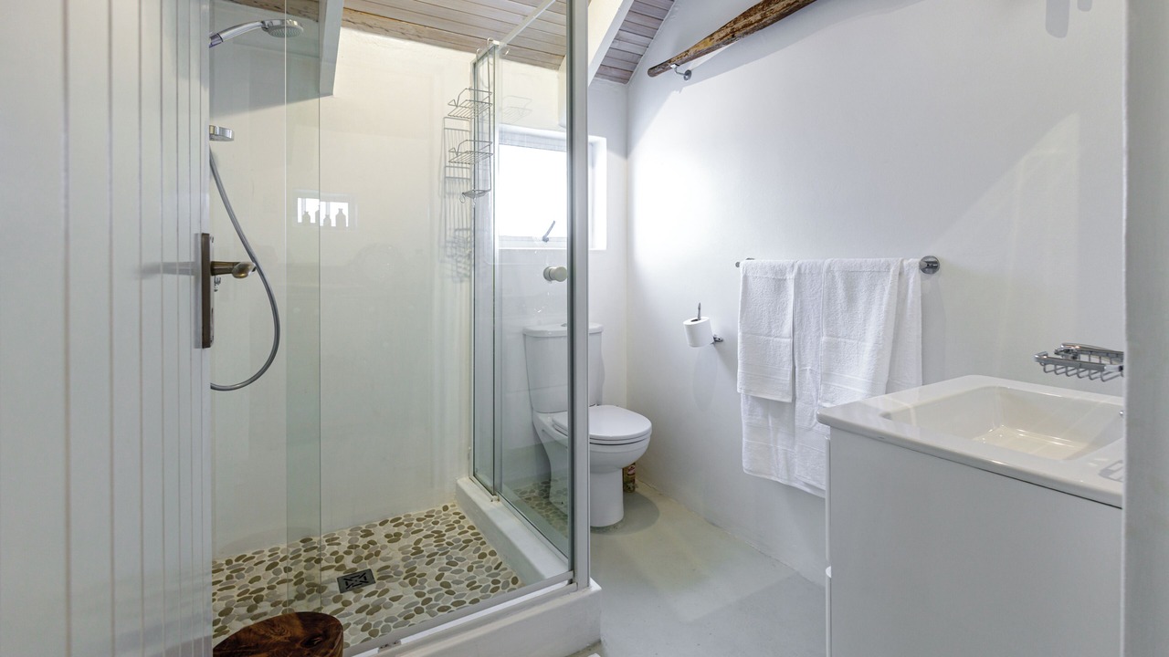 Photo of Bathroom in Paternoster