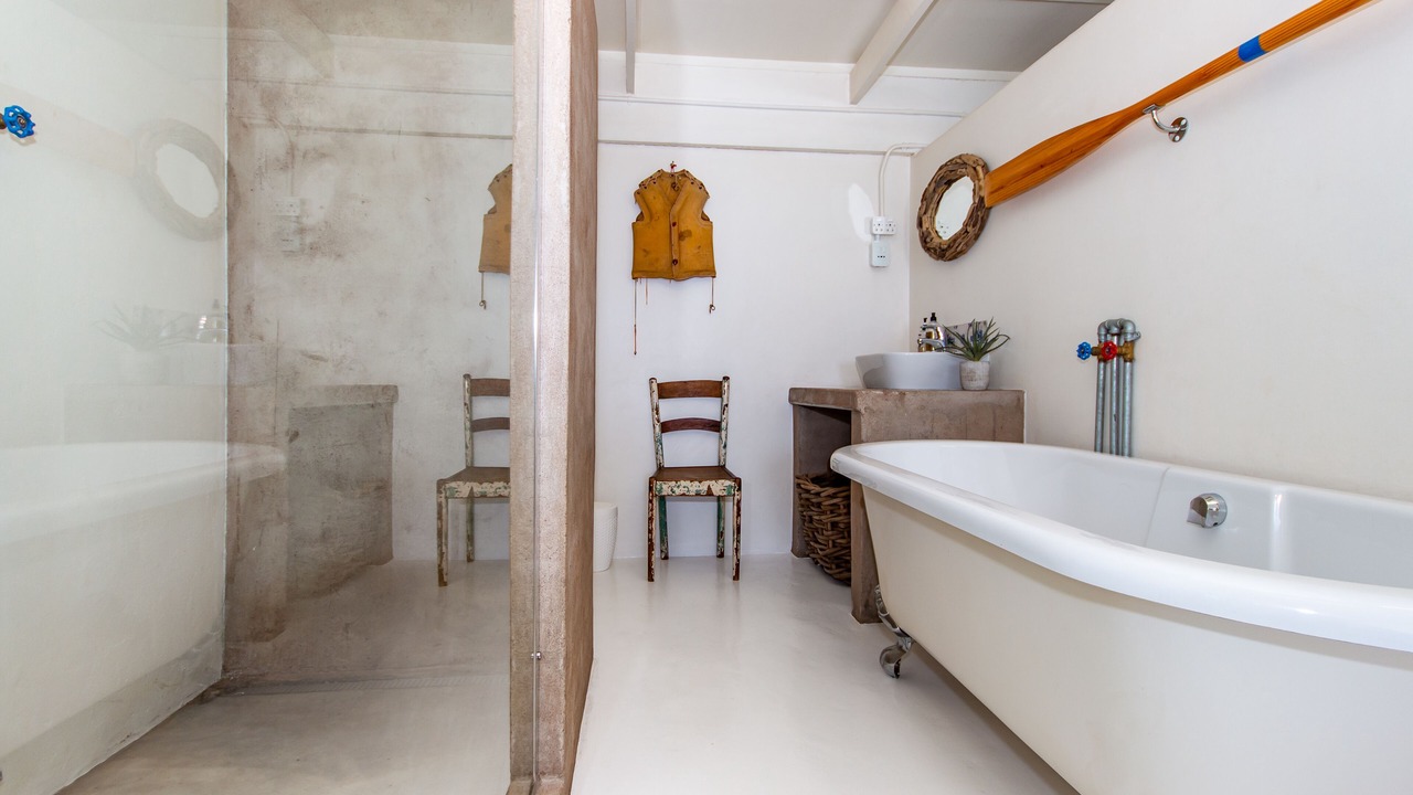 Photo of Bathroom in Paternoster