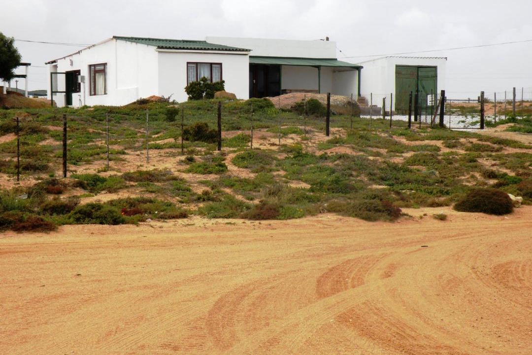 Photo of Buildings in Hondeklip Bay