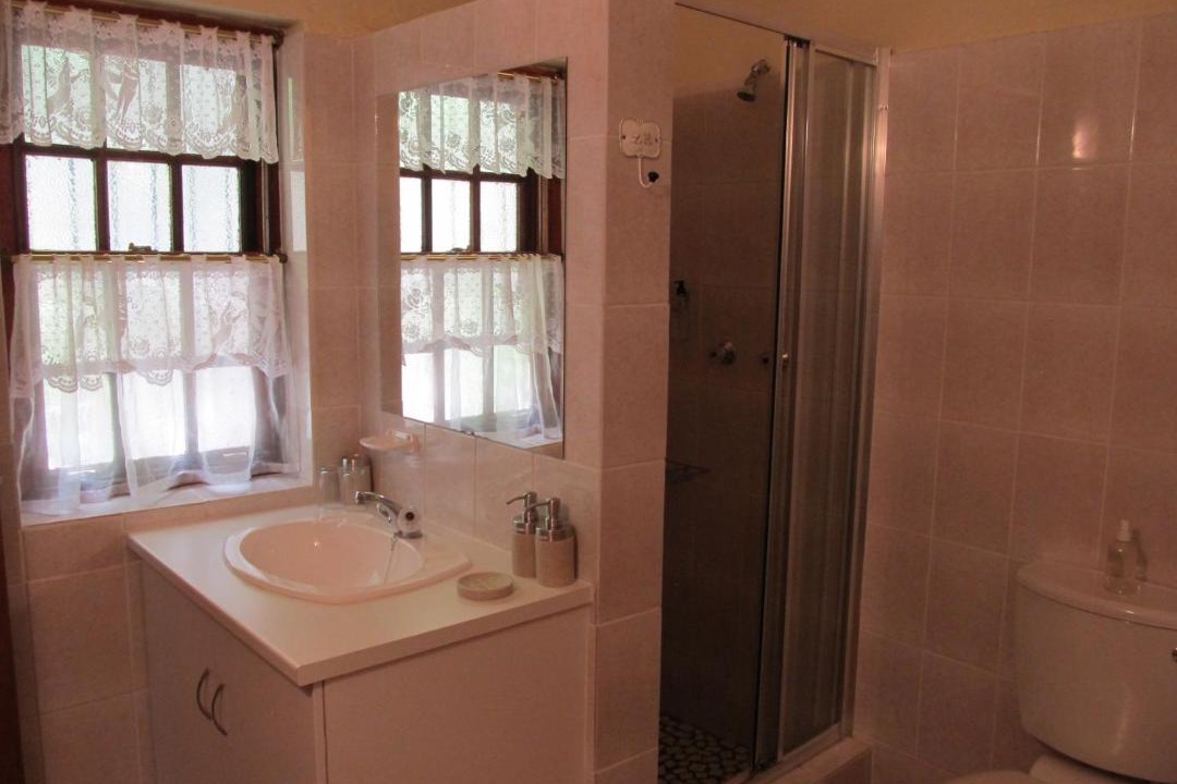 Photo of Bathroom in Graaff-Reinet