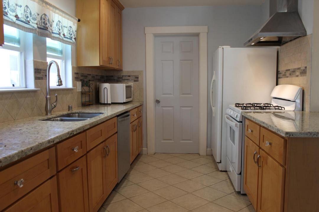 Photo of Kitchen in Shasta-Hanchett Park