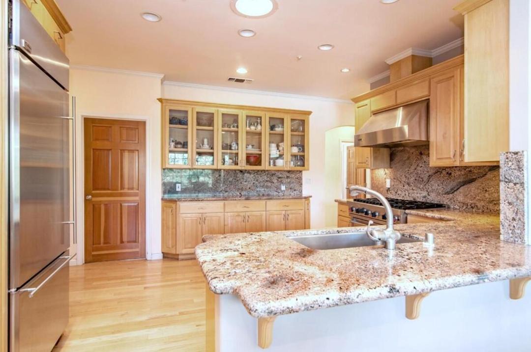 Photo of Kitchen in College City