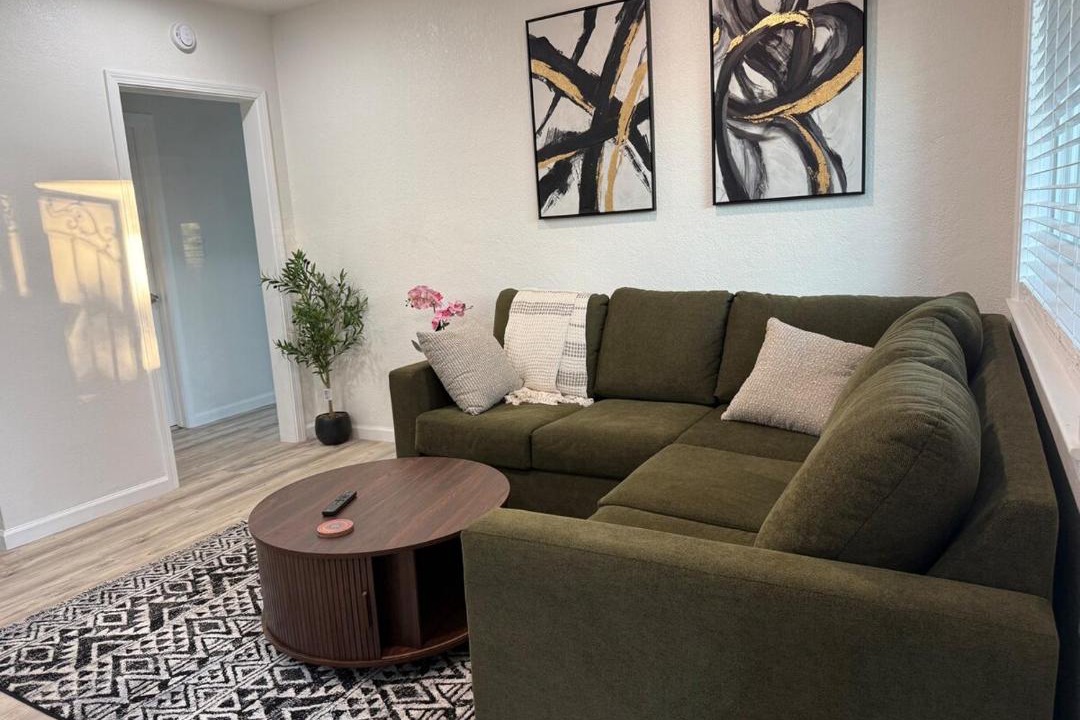 Photo of Livingroom in Southwest Annex