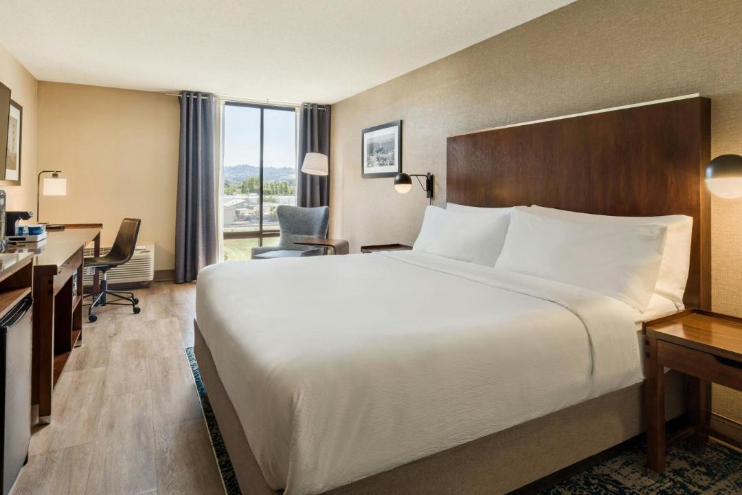 Photo of Bedroom in Emeryville