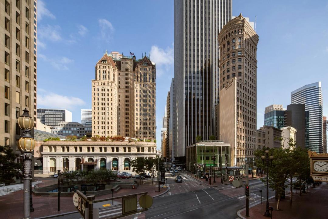 Photo of Others in Financial District
