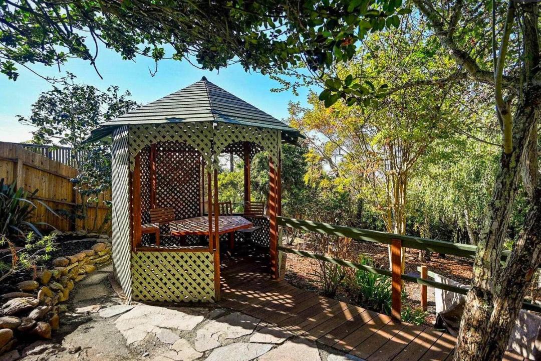 Photo of Others in Berkeley Hills