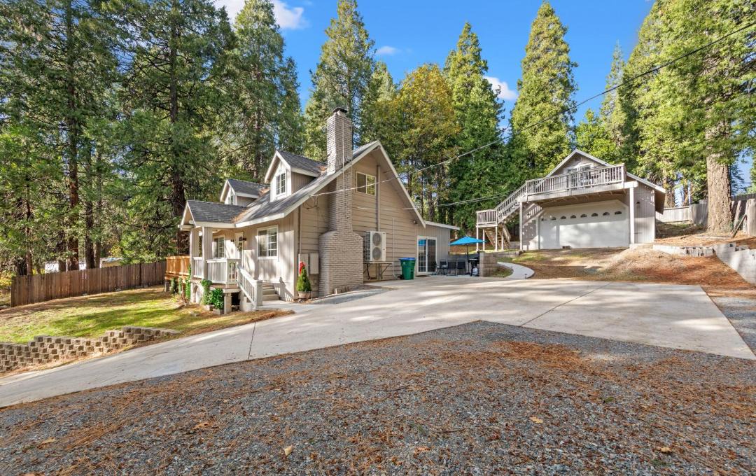 Photo of Others in Pollock Pines