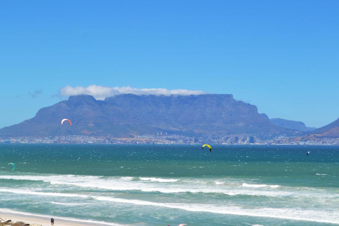 Photo of Others in Bloubergstrand