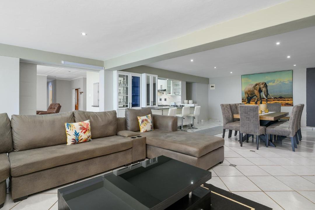 Photo of Livingroom in Margate Beach