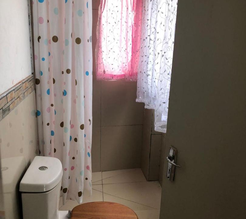 Photo of Bathroom in Glencairn