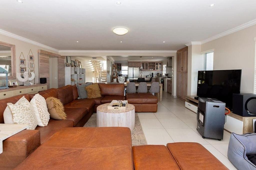 Photo of Livingroom in Paradise Beach