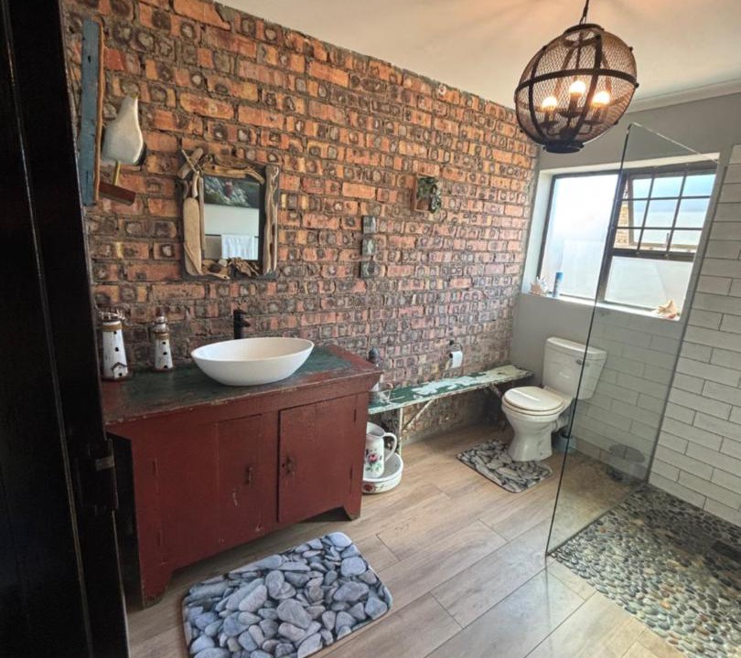 Photo of Bathroom in Melkbosstrand
