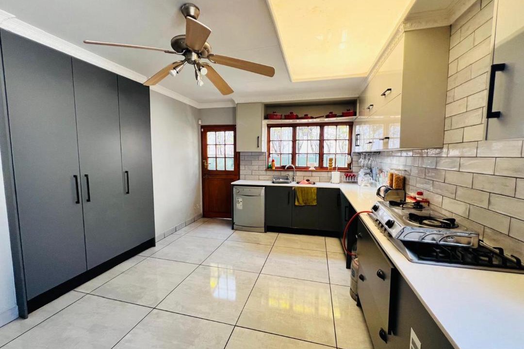 Photo of Kitchen in Greater Johannesburg Metropolitan Area