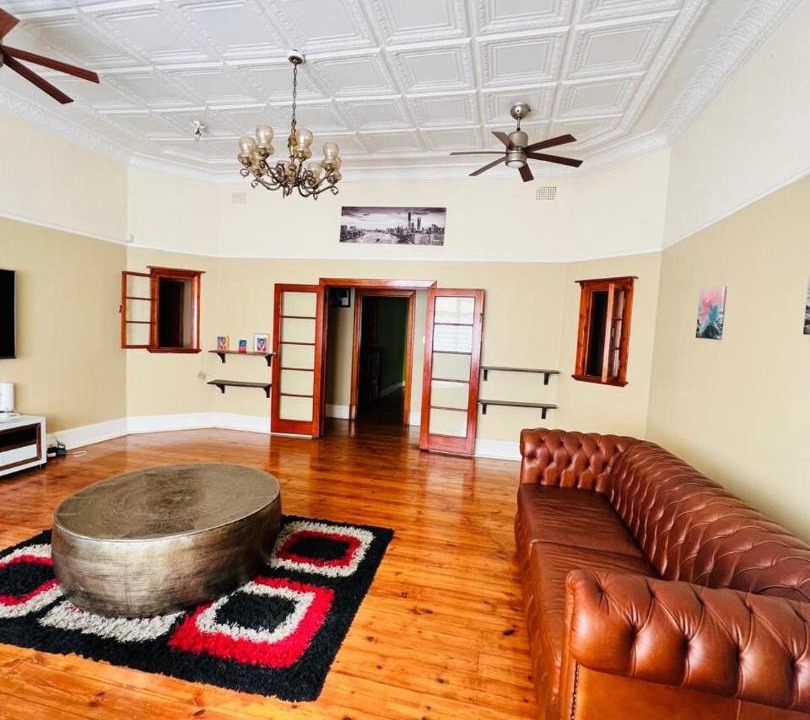 Photo of Livingroom in Greater Johannesburg Metropolitan Area