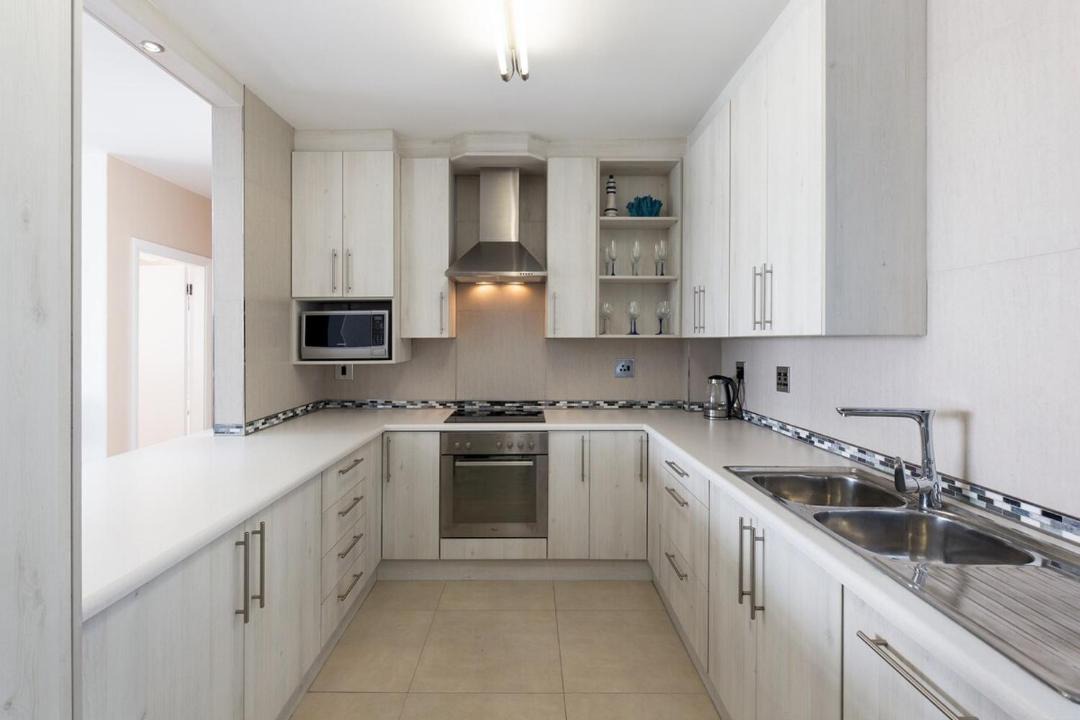 Photo of Kitchen in Bloubergstrand