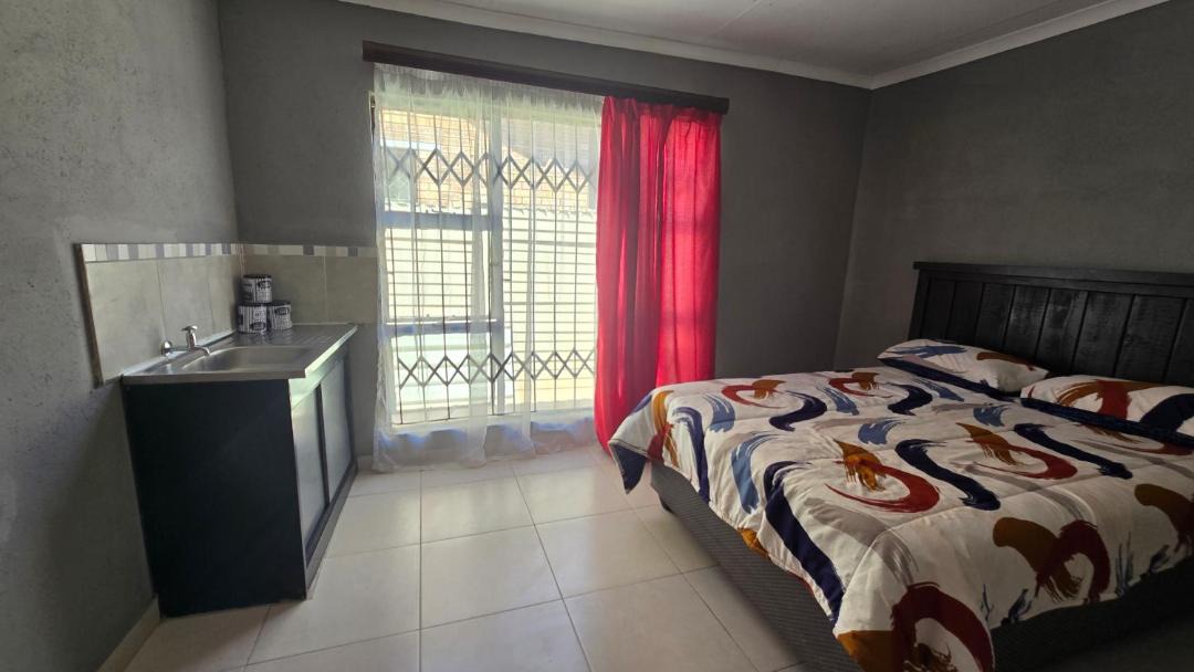 Photo of Bedroom in Mamaolo