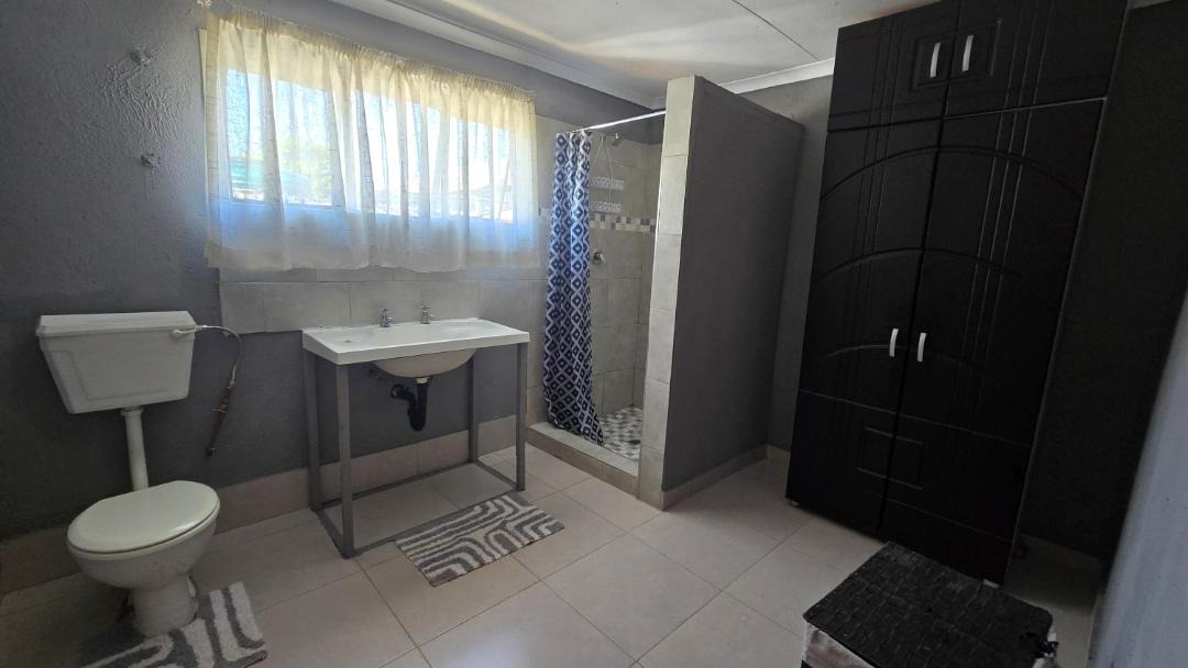 Photo of Bathroom in Mamaolo