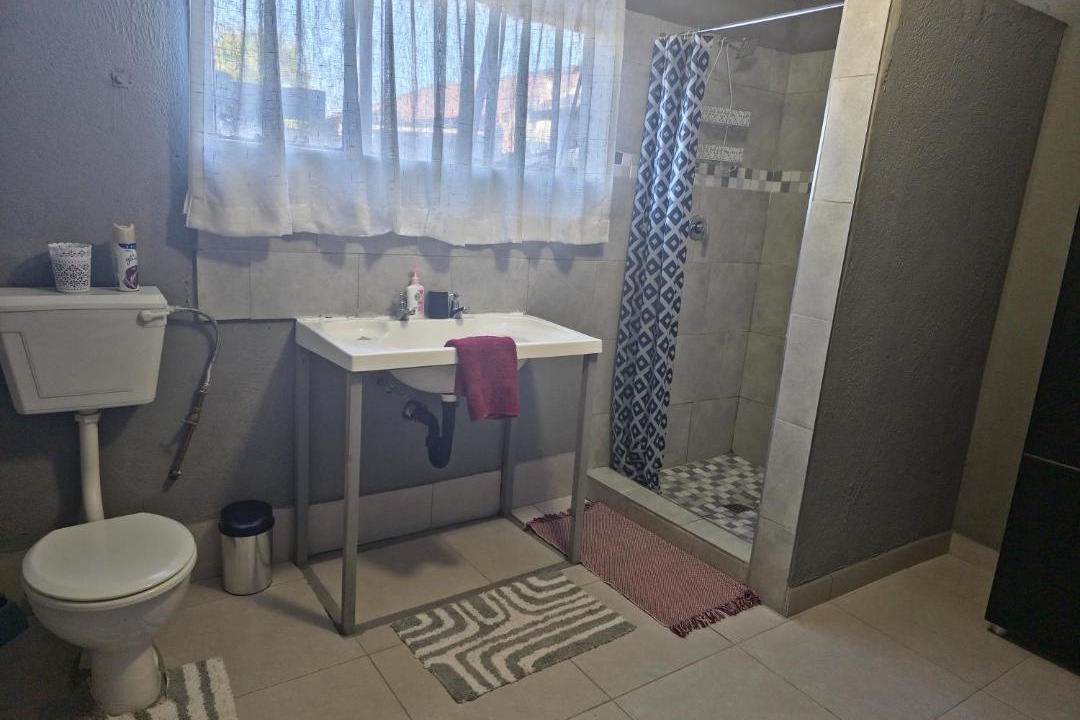 Photo of Bathroom in Mamaolo