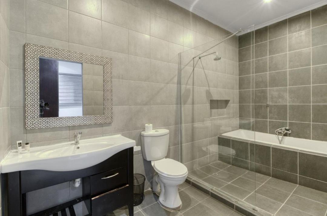 Photo of Bathroom in Greater Johannesburg Metropolitan Area