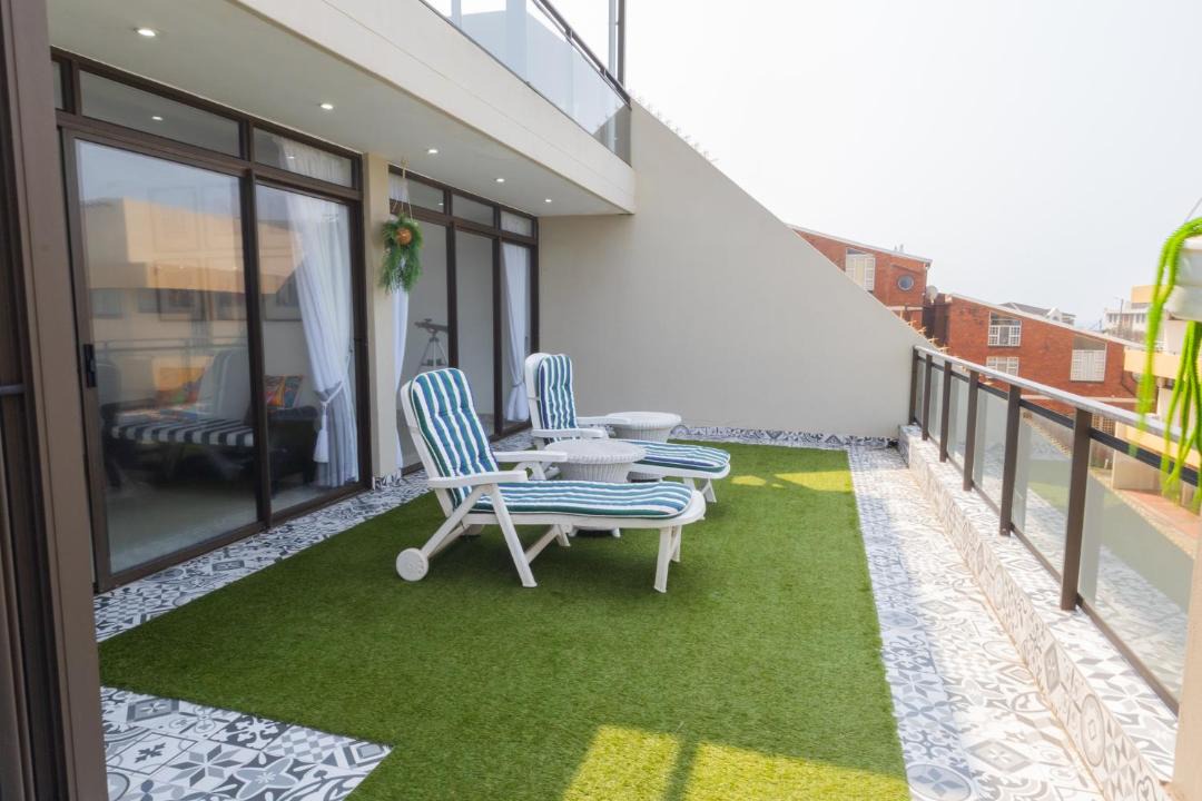 Photo of Patio Balcony in Manaba Beach