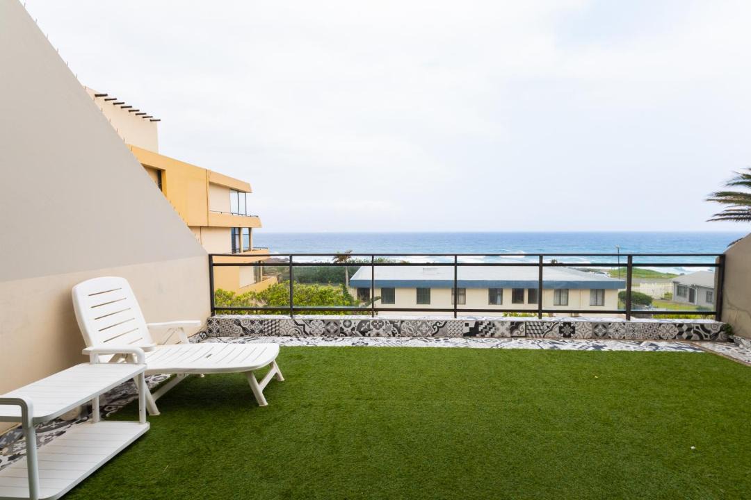 Photo of Patio Balcony in Manaba Beach