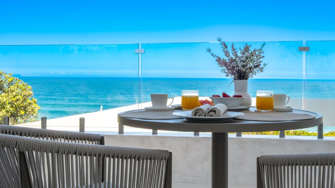 Photo of Patio Balcony in Wilderness Beach