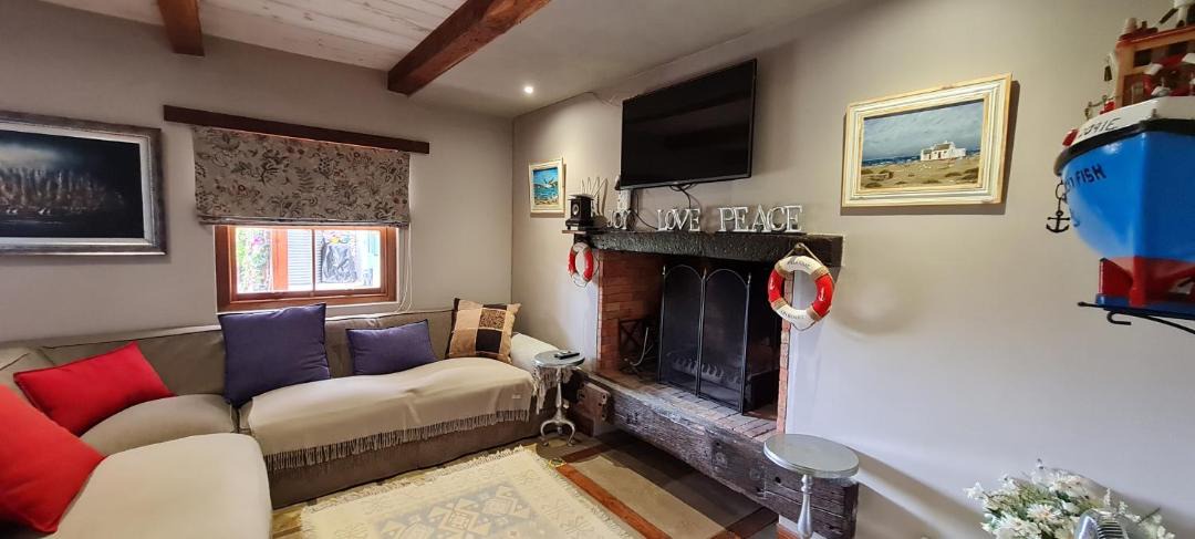 Photo of Livingroom in Jacobs Bay