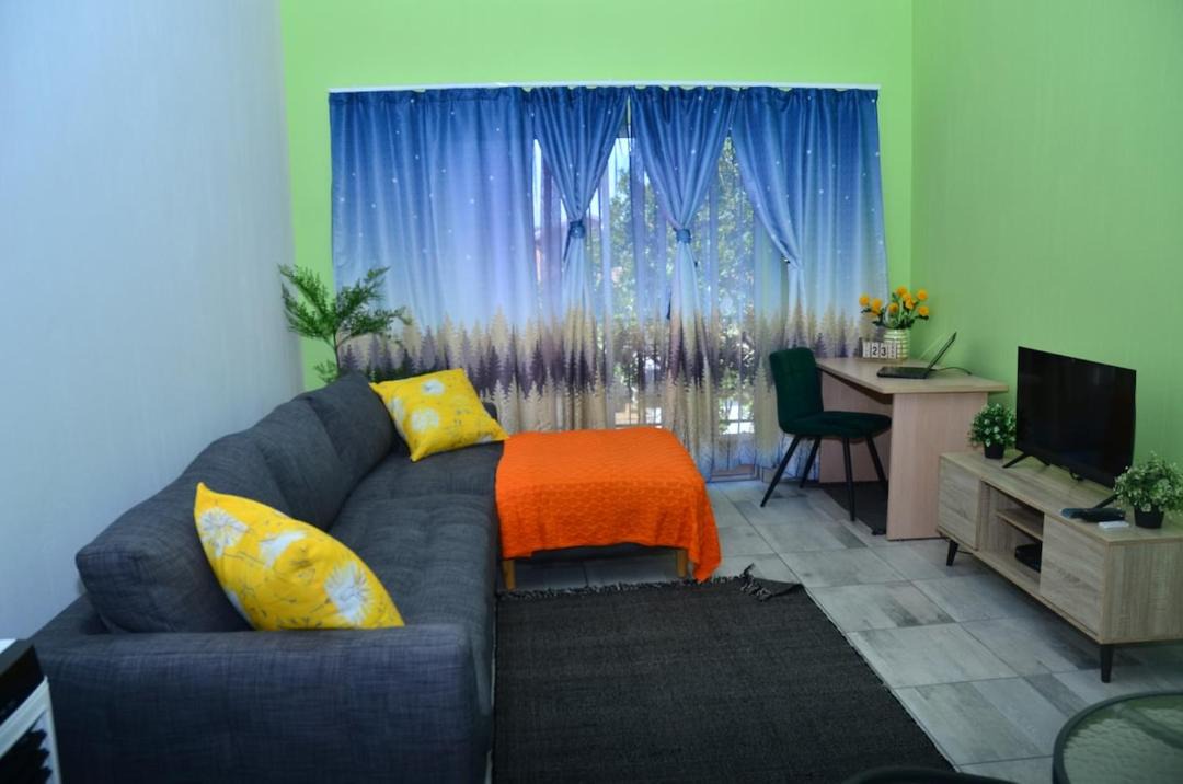Photo of Livingroom in Berea