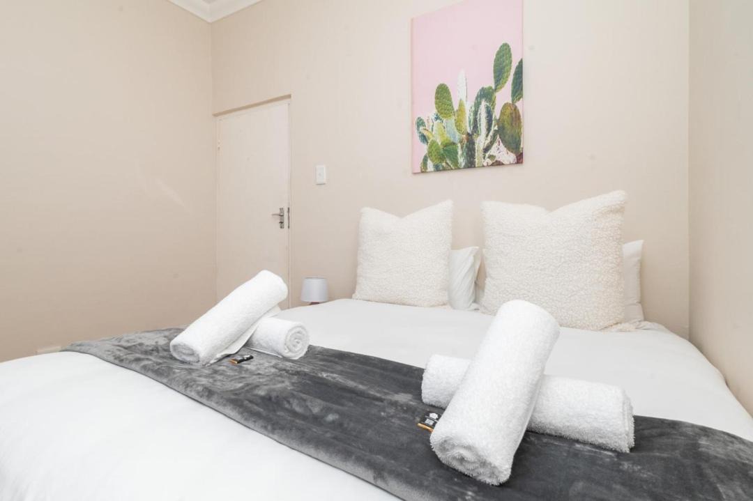Photo of Bedroom in Cape Town City Centre
