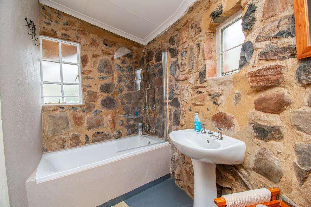 Photo of Bathroom in Magaliesberg