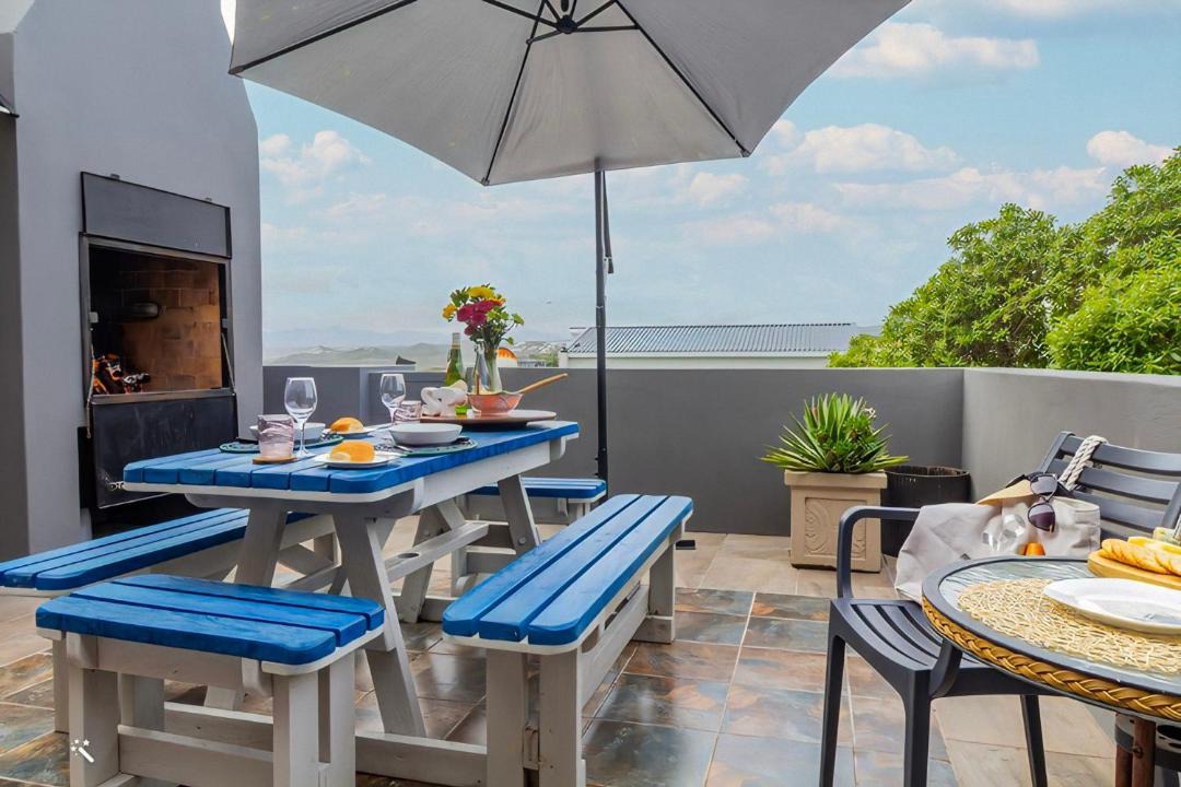 Photo of Patio Balcony in De Kelders