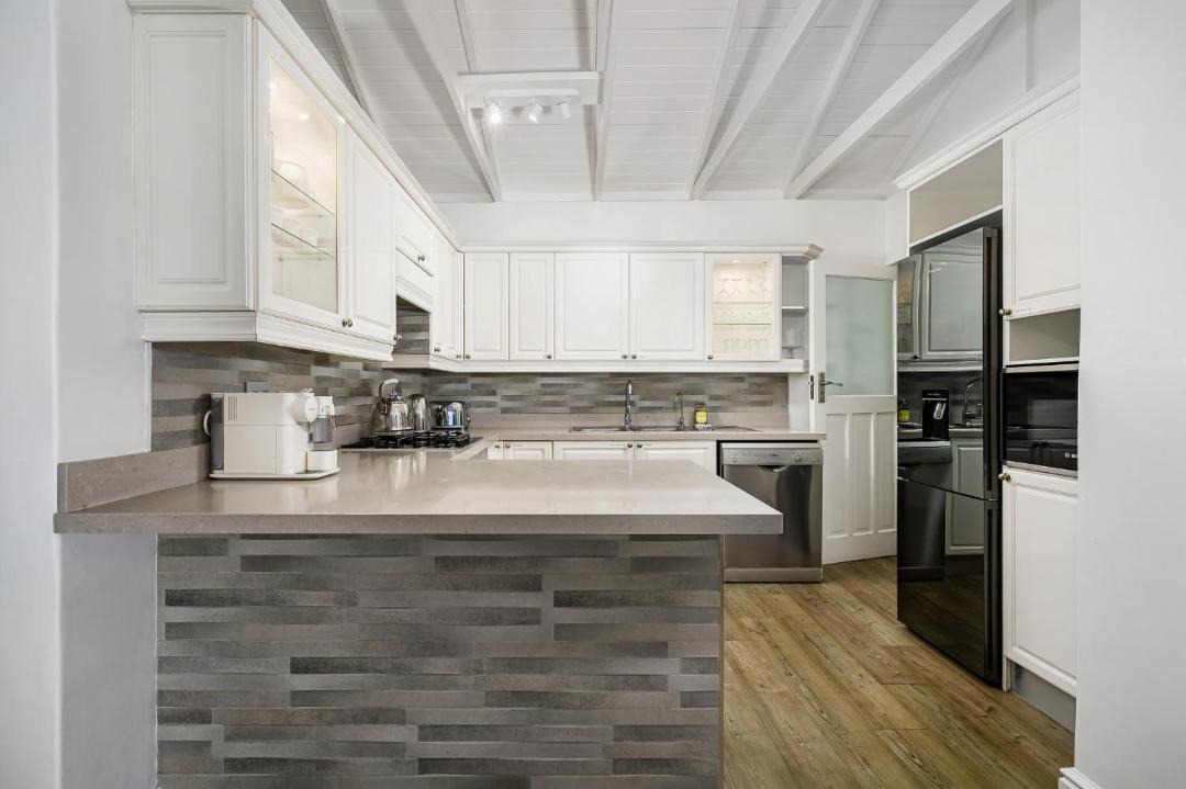 Photo of Kitchen in Pollok Beach