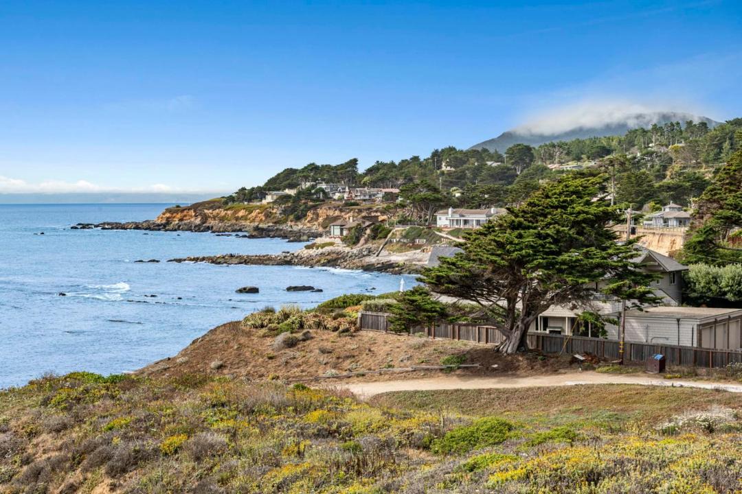Photo of Others in Montara